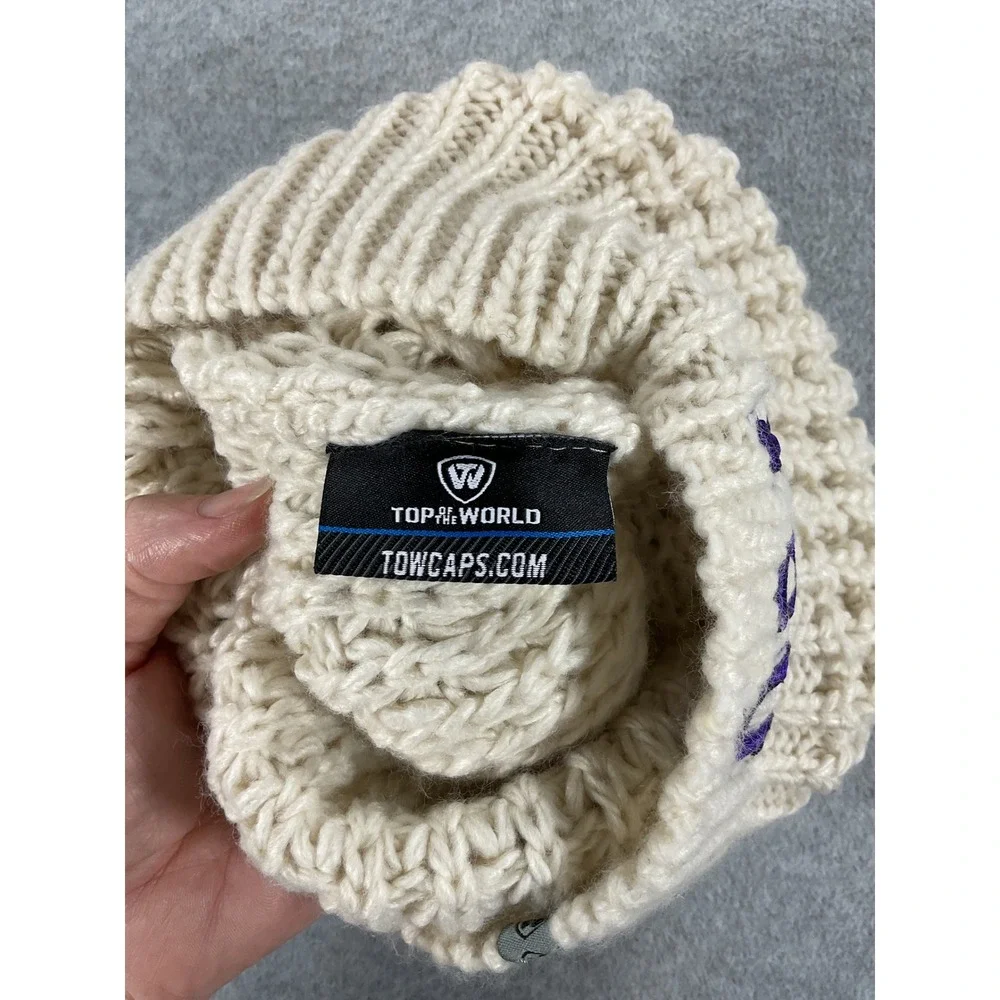 Top of the World TCU Horned Frogs Cream Chunky Knit Pom Beanie Hat NWT